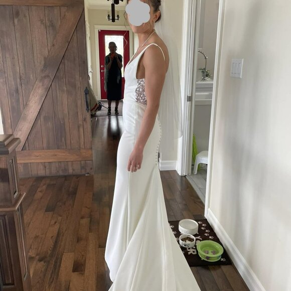 Valley by Made with Love size 8 (street size 4) - Picture 7 of 9